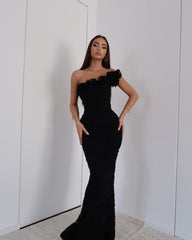 Essential Noir Elegance Maxi